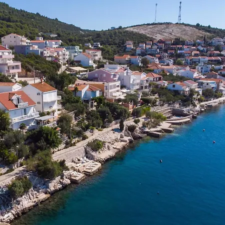 Apartamento Vesna 3 *