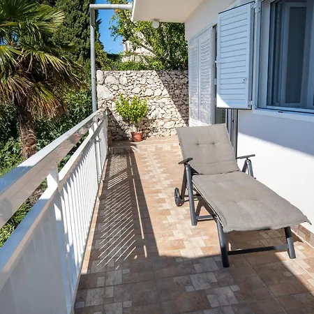 Vesna 3 Apartamento Komarna